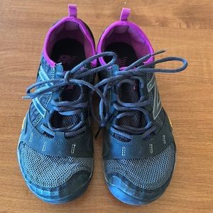 New Balance Women's 10v1 Minimus, Size 10